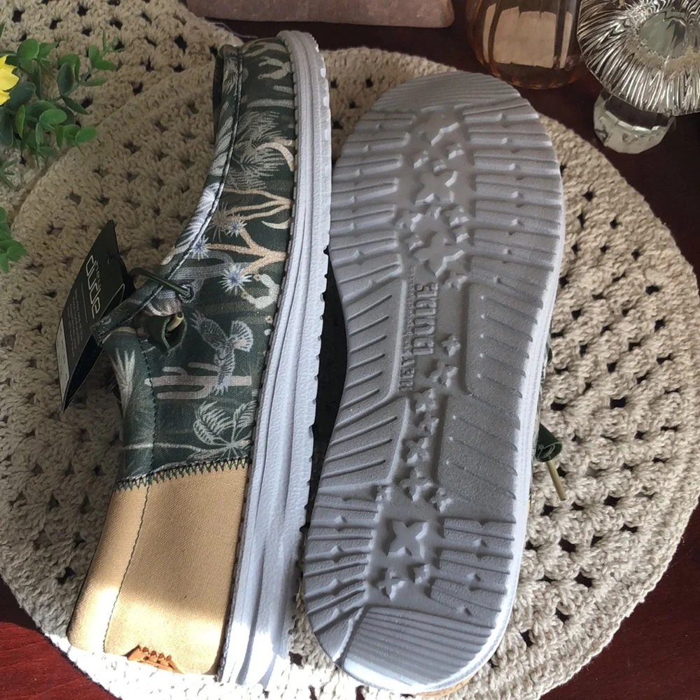 Men’s HEY Dude Wally Funk Oasis Slip Ons SIZE 12 - Picture 13 of 16